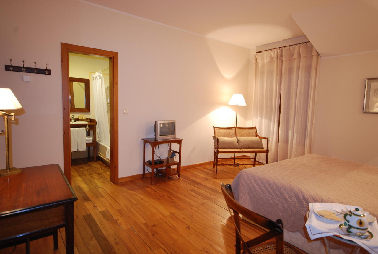 Hotel Del Verde Al Amarillo Penasrubias de Piron Bagian luar foto